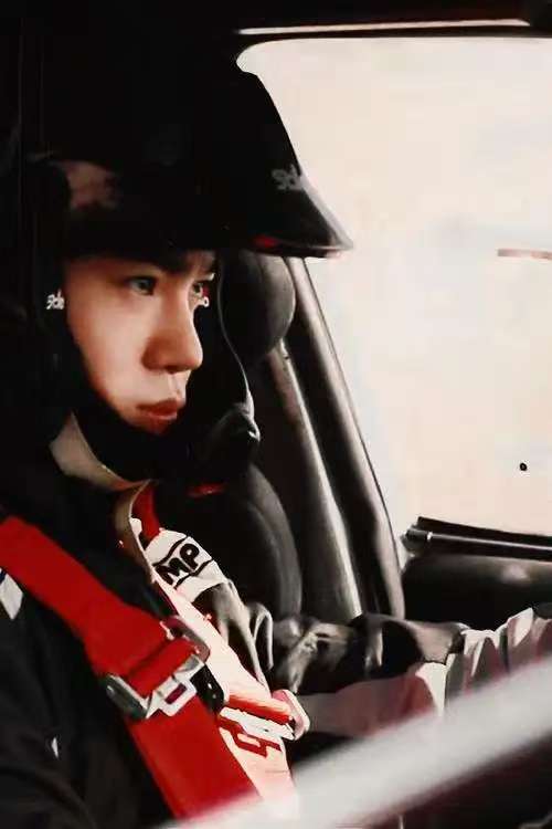 飞驰人生3 韩寒 中年车手_飞驰人生3 团队散伙 技术革新_飞驰人生3